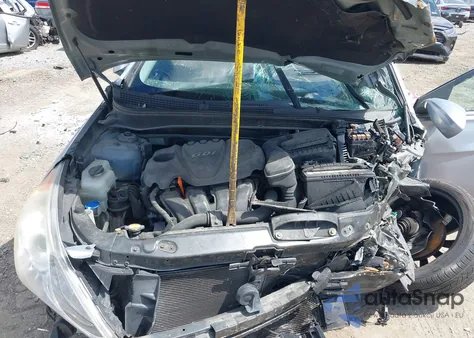 2011 Hyundai Sonata Se z USA, uszkodzony, nr VIN 5NPEC4AC5BH196875